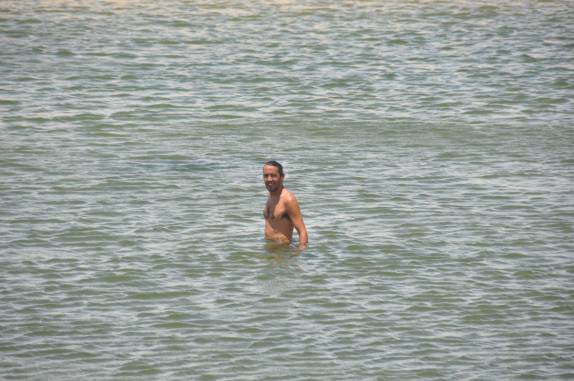 Lagoa refrescante em Vassouras, região de Atins, nos Lençóis Maranhenses - MA